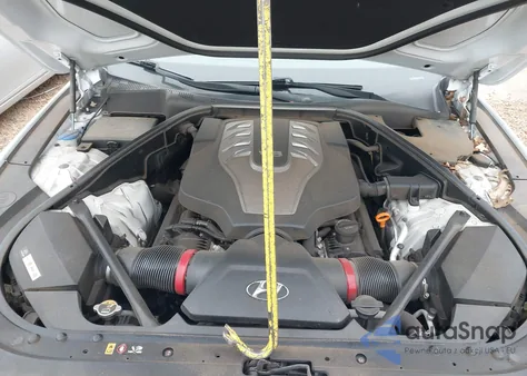 2015 Hyundai Genesis 5.0L z USA, uszkodzony, nr VIN KMHGN4JF8FU073687